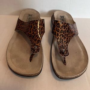 Mephisto leather thong sandals